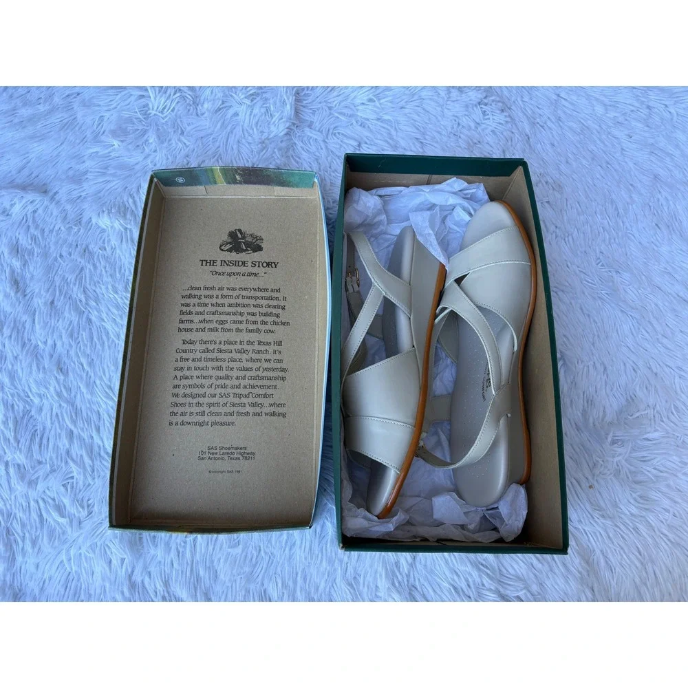 SAS Caress Bone Pearlized Leather Wedge Sandals Womens 8.5 W 0112-002